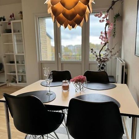 Stor Og Lys Lejlighed I Hjertet Af Holstebro Esterno foto