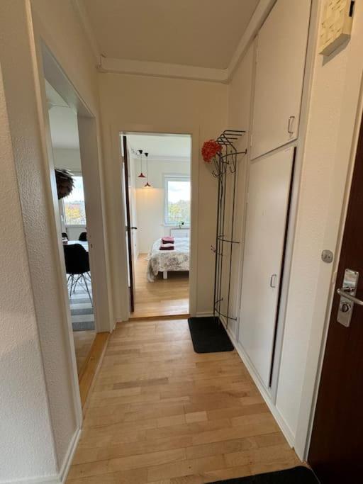 Stor Og Lys Lejlighed I Hjertet Af Holstebro Esterno foto